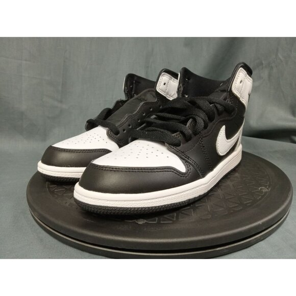 Jordan 1 Retro High OG (PS) Black White Size 2.5Y BRAND NEW in BOX! - Picture 4 of 14